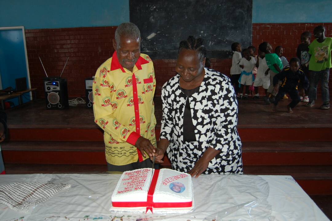 Rev Margaret and Dr Liberty Mawire say farewell to MRCH with a big party and a cake